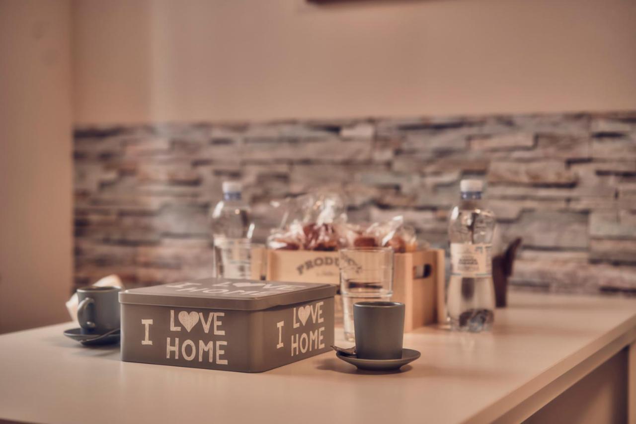 Travelershome Ciampino 170 Station Street Buitenkant foto