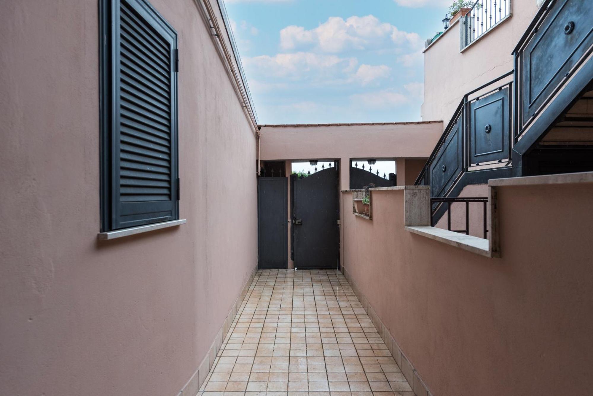 Travelershome Ciampino 170 Station Street Buitenkant foto